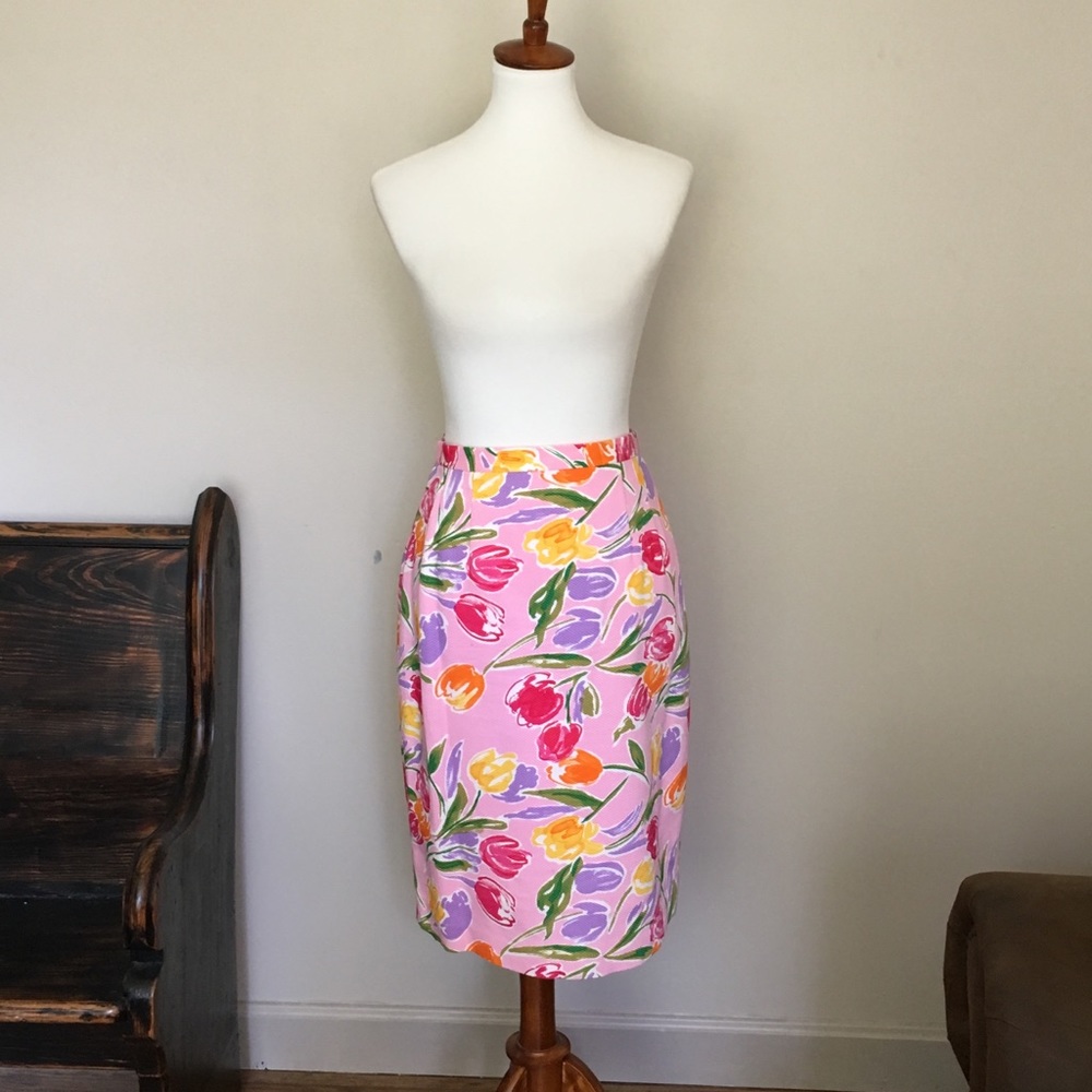 🎉 Tulip Print Textured Pink Pencil Skirt